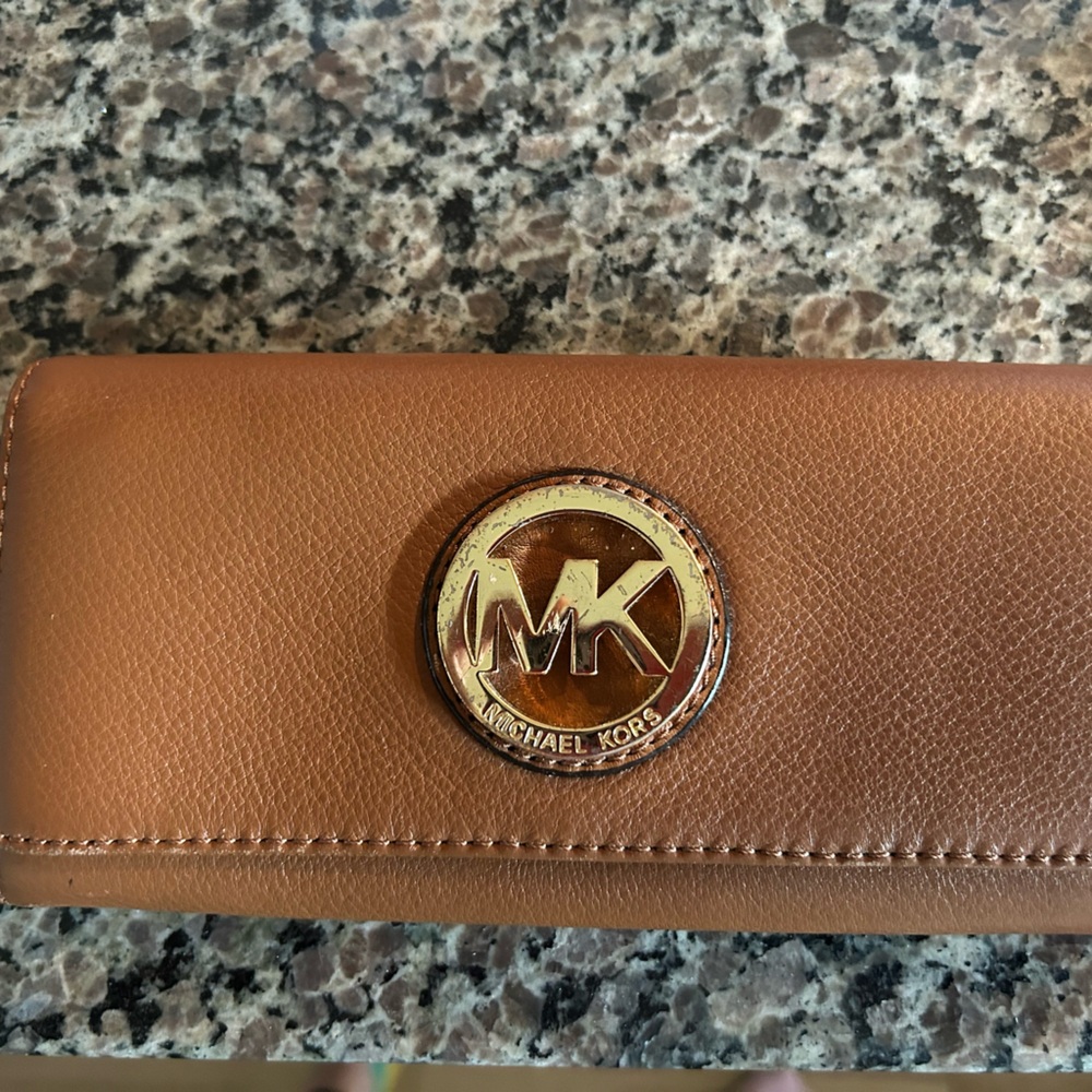 Tan Michael Kors Wallet Pebbled Leather Accessory 4x7.75” Bifold Card Holder